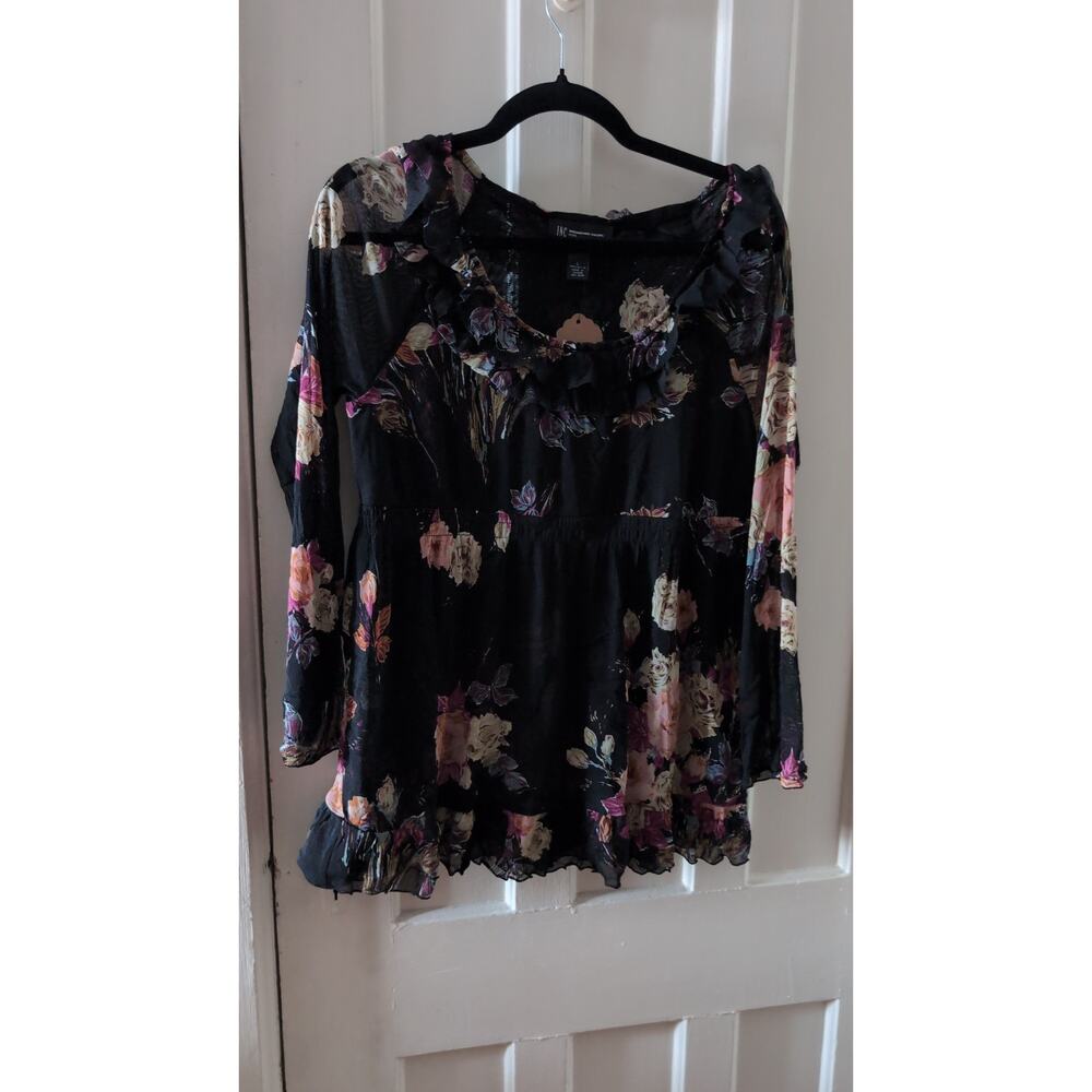 flowy floral top L
